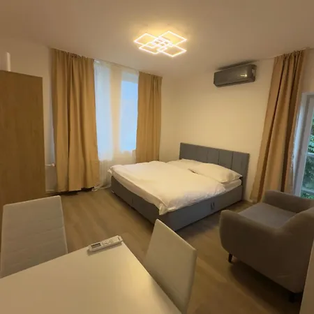 Hviezdoslavova * Piest'any