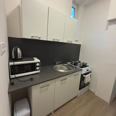 Hviezdoslavova Apartment Piest'any